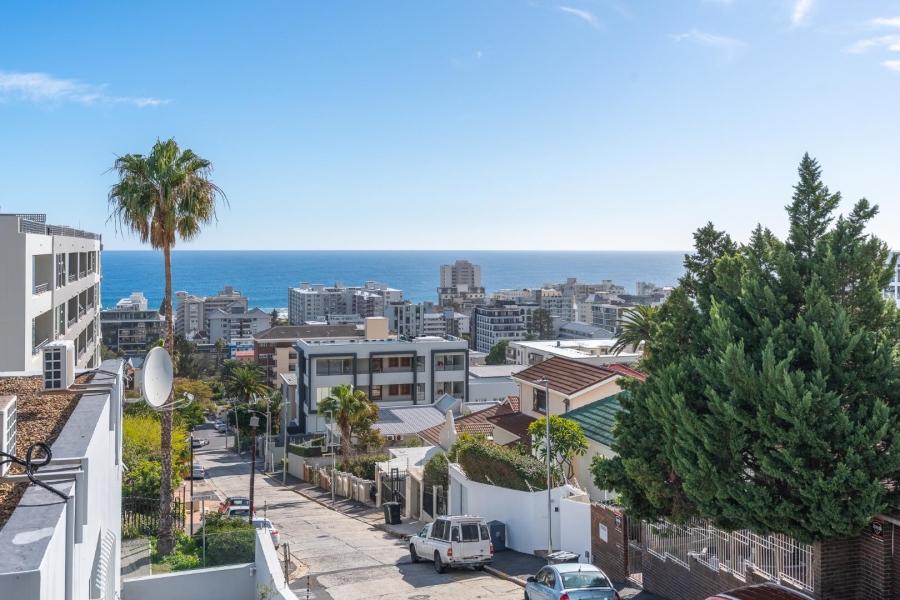 3 Bedroom Property for Sale in Sea Point Western Cape